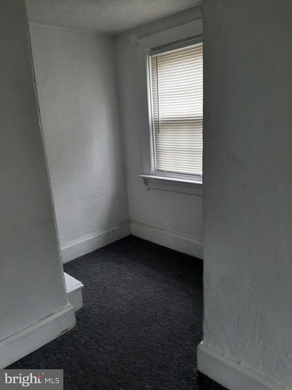 Foto del edificio - 122 S Hellertown Ave