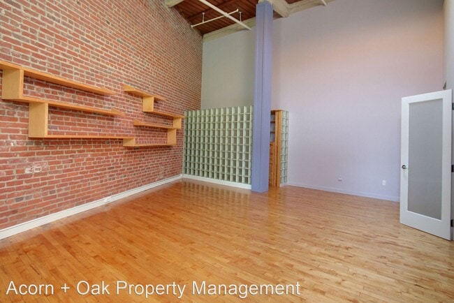 Building Photo - 2 br, 2 bath House - 500 N Duke St Apt 53-301