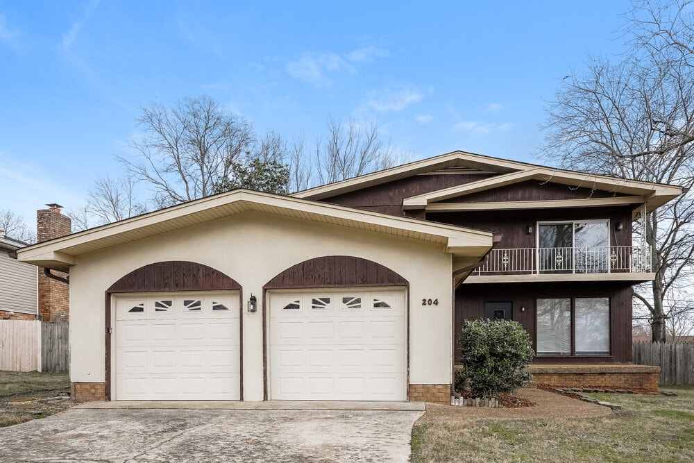 Primary Photo - 204 Redondo Ct N