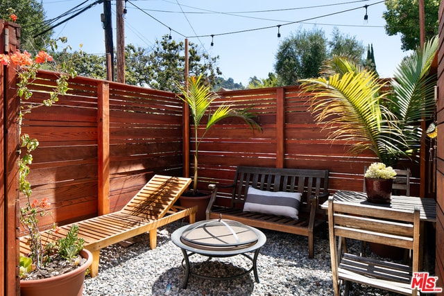Building Photo - 1133 Manzanita St