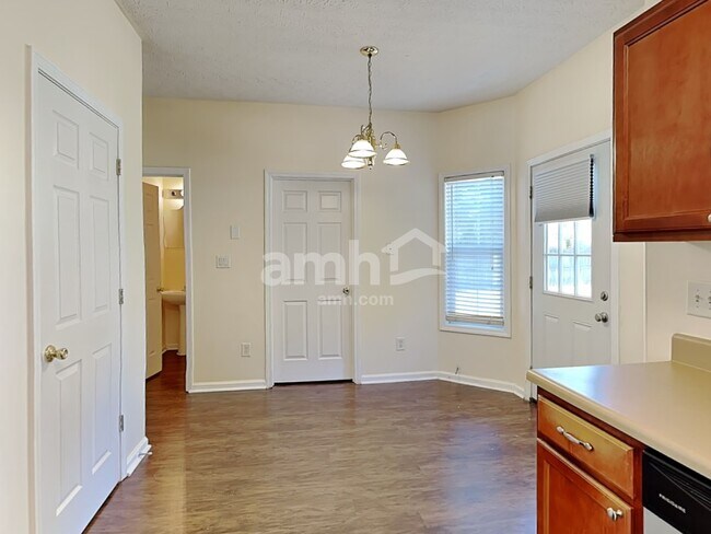 Foto del edificio - 1453 Whitaker Park Pl