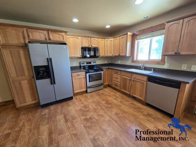 Building Photo - 3 bedroom in Billings MT 59105