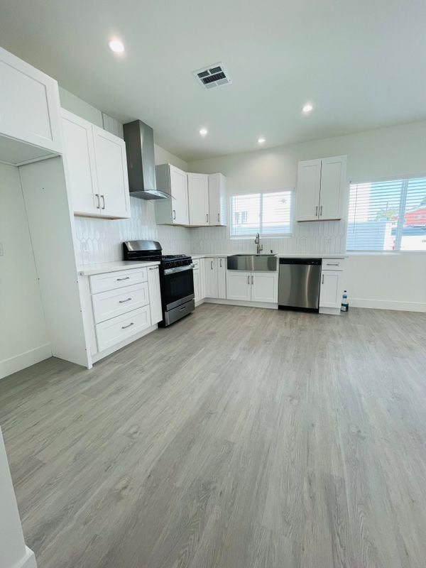 Building Photo - 11308 Emelita St