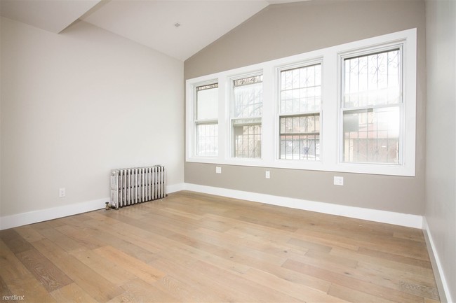 Foto del edificio - 2 br, 1 bath  - 1622 Jefferson Ave
