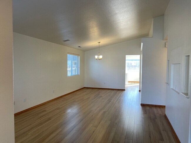 Foto del edificio - Newly Updated 3 Bedroom 2 Bath Home **Must See Home**