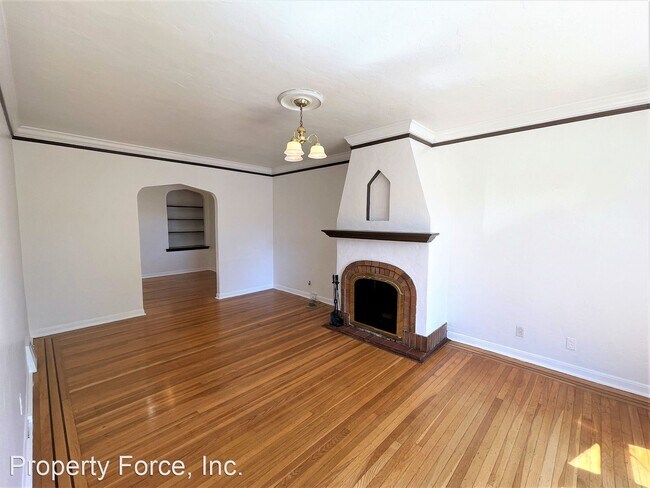 Building Photo - 2 br, 2 bath House - 616 Easton Ave