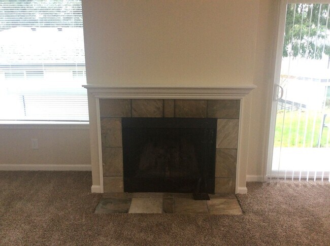 Foto del edificio - Beautiful 1 BDRM/1 BATH Condo at Madera West in Federal Way!