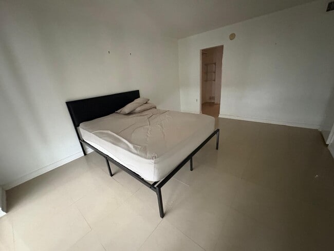 Foto del edificio - 215 SE 3rd Ave