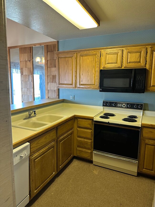 Building Photo - Beautiful Parowan Condo for rent