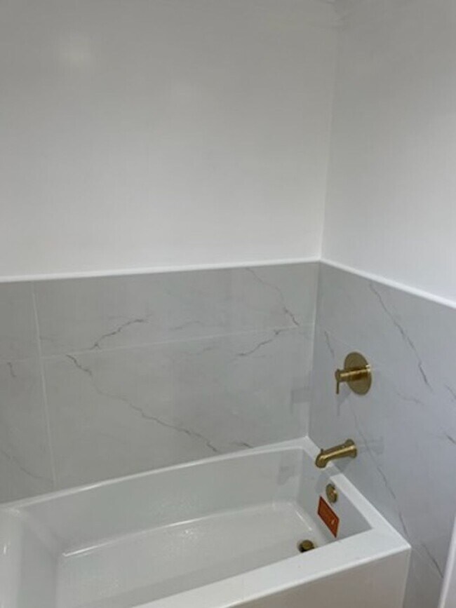 Foto del edificio - Wonderful Newly Remodeled Ranch Style Home in Prime San Marino