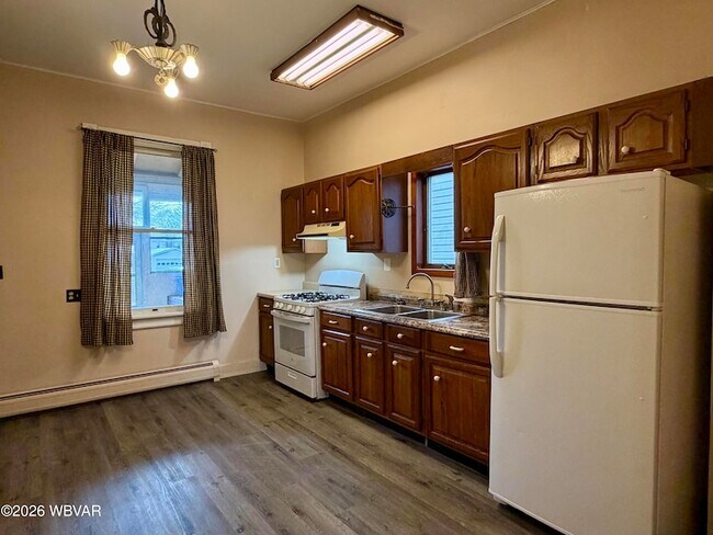 Foto del edificio - 212 Montour St N