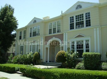 Foto principal - 1749 N Sycamore Ave