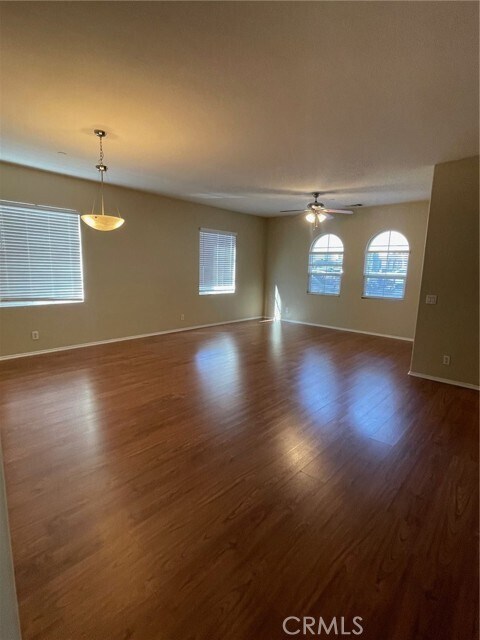 Building Photo - 8161 Garden Gate St