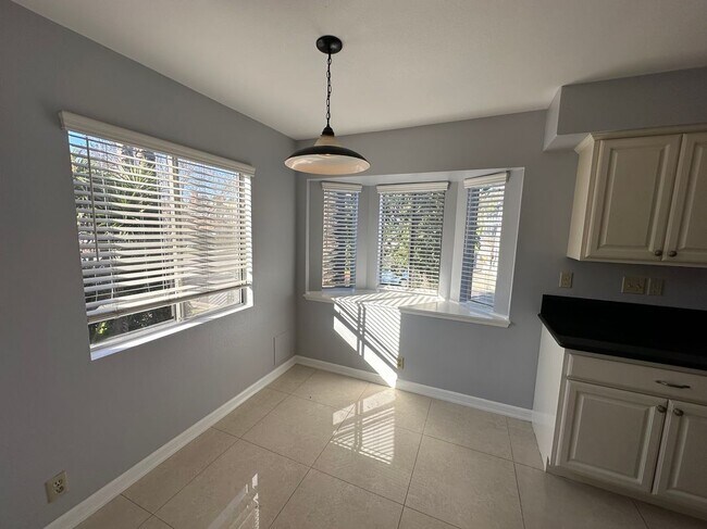 Foto del edificio - 302 W Loraine St