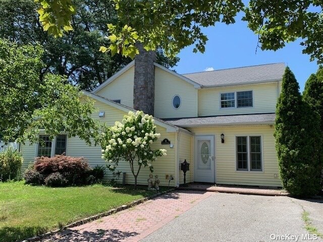 Primary Photo - 31 Southwood Cir