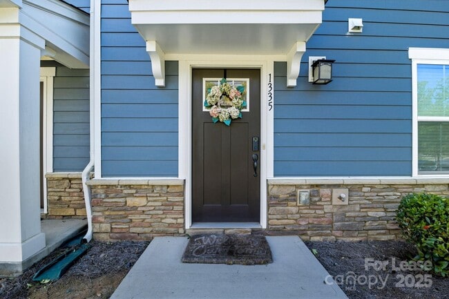 Building Photo - 1335 Ashbury St