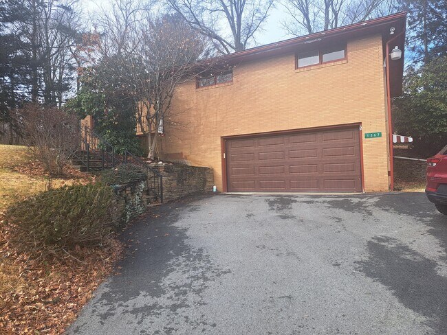 Building Photo - 1357 Darlington Rd