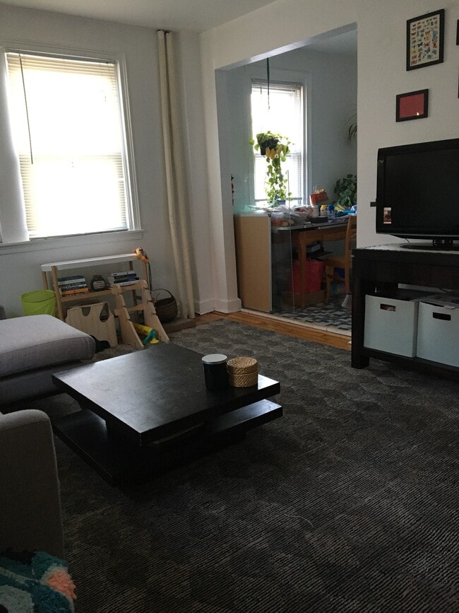 Foto del edificio - 656 W Park Ln