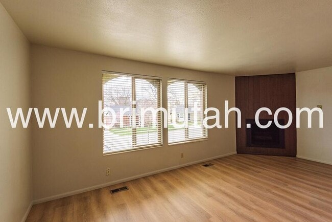 Building Photo - 2045 S 2200 E