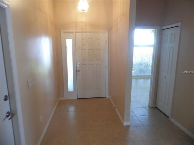 Building Photo - 3 Bedroom/2 Bath home in Hunters Creek!