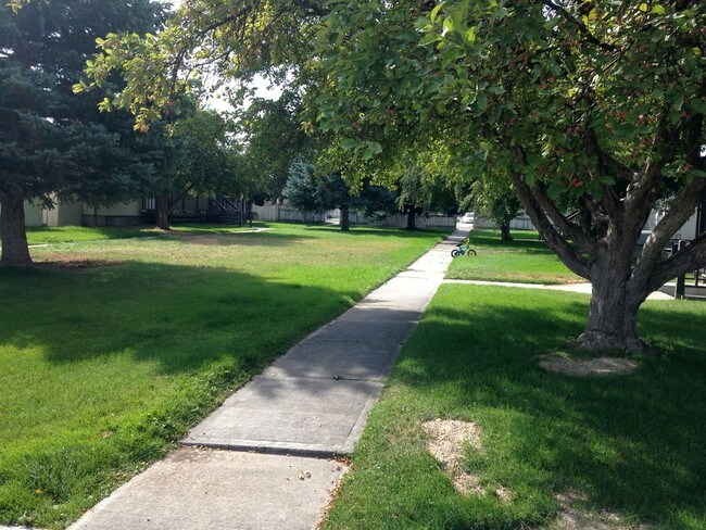 Foto del edificio - 440 W Chubbuck Rd