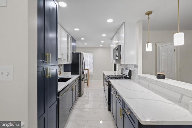 Building Photo - 5522 Conistone Ct