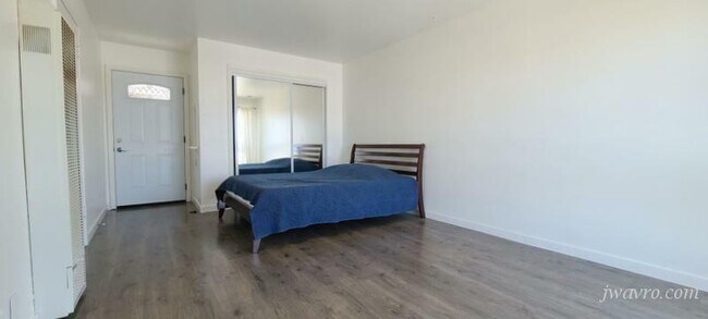 Foto del edificio - 2455 O'Farrell St