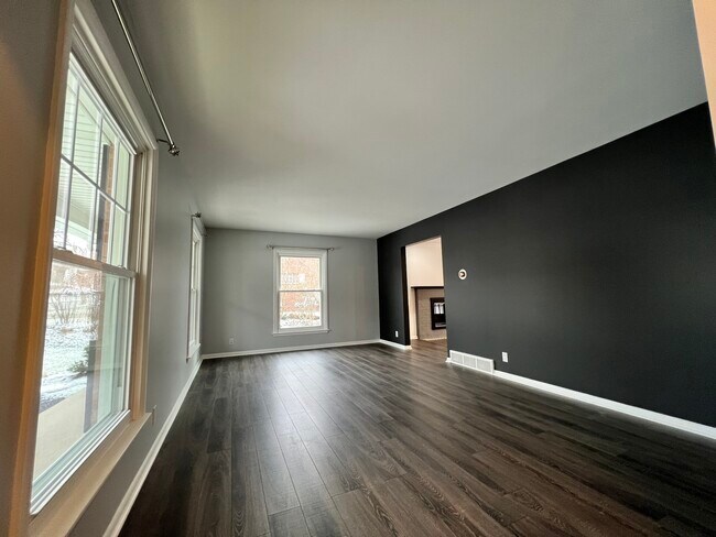 Living Area - 2247 Cambridge Dr SE