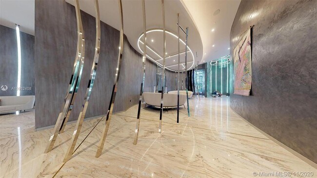 Building Photo - 1000 Brickell Plaza