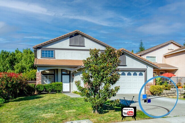 Building Photo - Large 4 BR/3BA home available