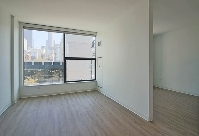 Foto del edificio - 925 W Van Buren St