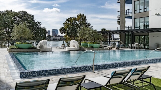 Foto del edificio - Lake House