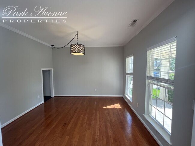 Building Photo - 8720 Cool Meadow Dr