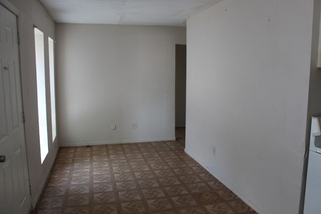 Building Photo - Boreas Drive Apartments