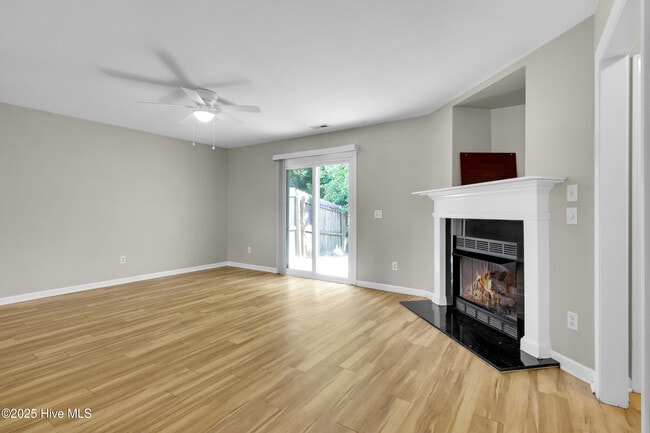 Building Photo - 124 Crooked Run Dr