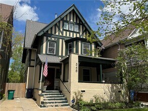 Building Photo - 548 Potomac Ave