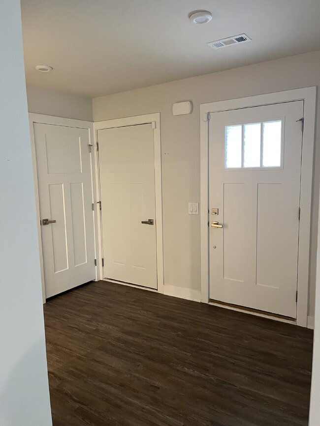Building Photo - 2661 Thornton Grove Blvd