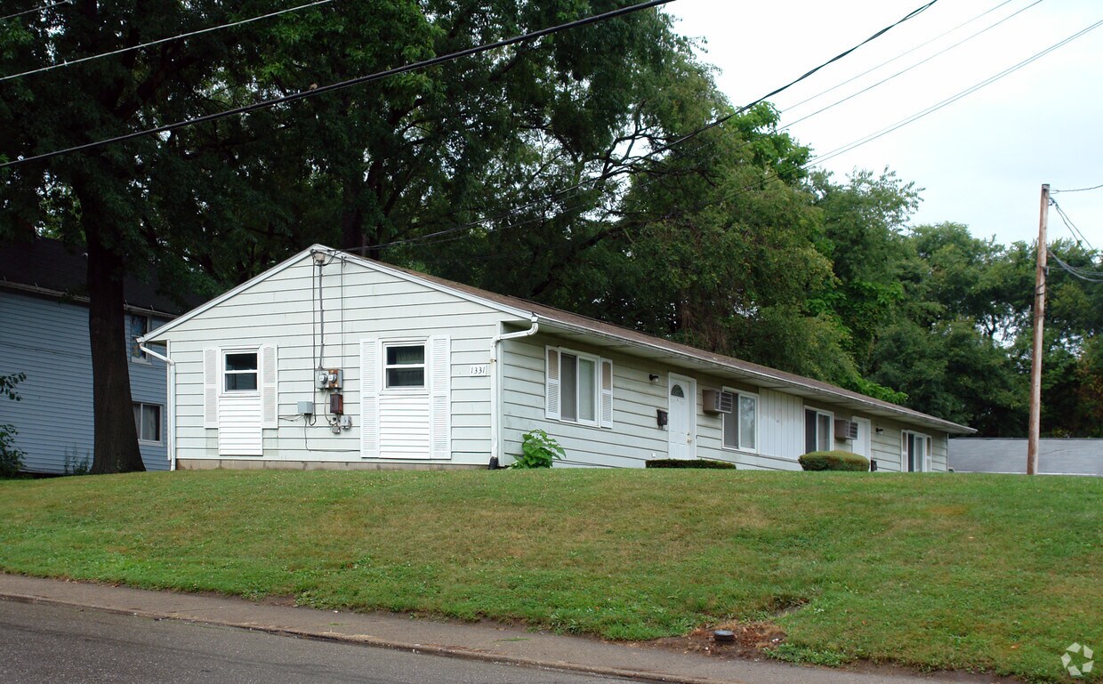 Foto del edificio - 1331-1335 Spring Ave NE