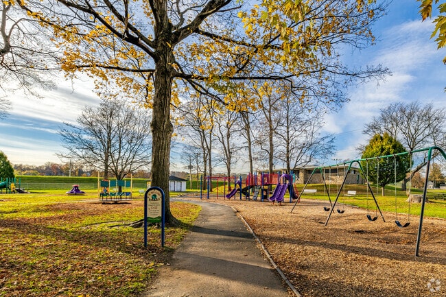 Dansbury Park provides a range of recreational activities including a summer waterpark.