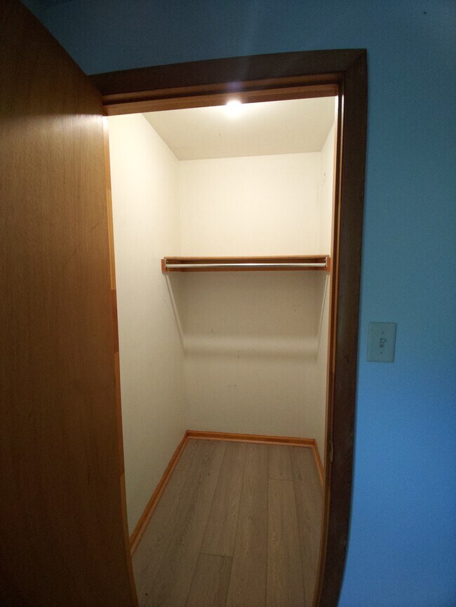 Foto del edificio - 131 Crystal Rd