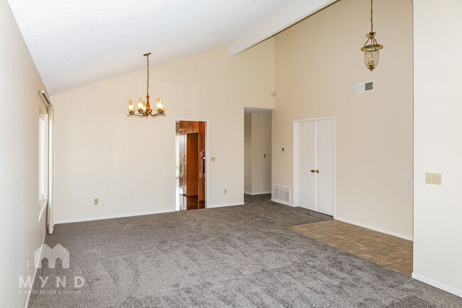 Building Photo - 2625 Wardlow Ave