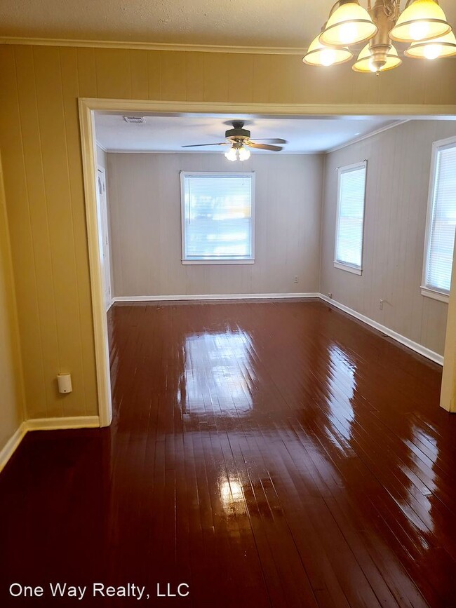 Foto del edificio - 3 br, 1 bath House - 2013 Tulip St.