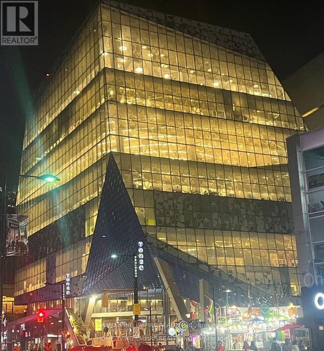 Building Photo - 308 Jarvis St