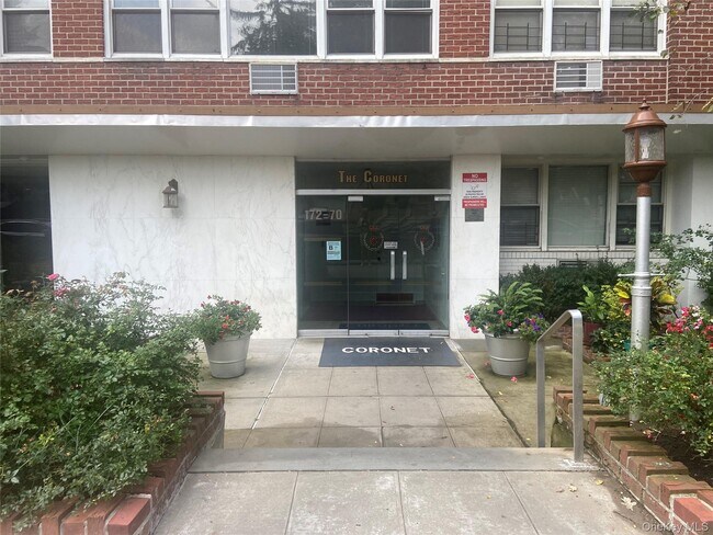 Foto del edificio - 172-70 Highland Ave