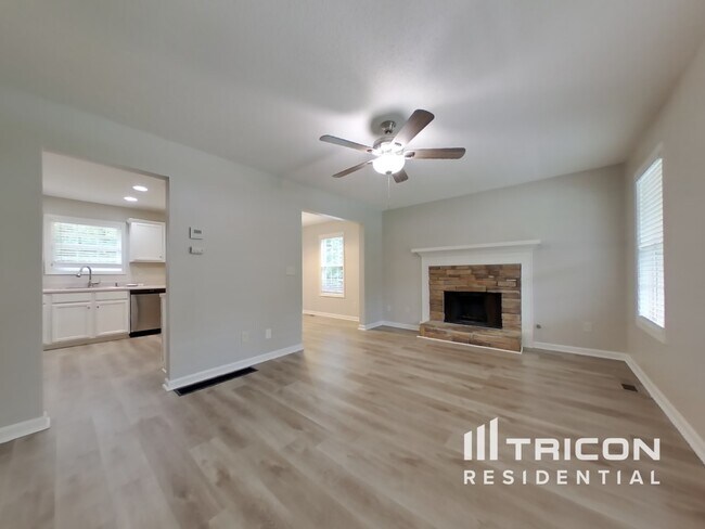 Foto del edificio - 250 Woodwind Dr