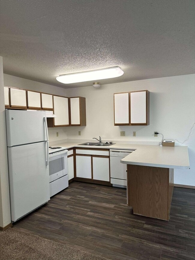 Interior Photo - Dakota E & W Apartments