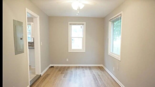 Foto del edificio - 3BR w/ In-Unit W/D + Assigned Parking in Nashville
