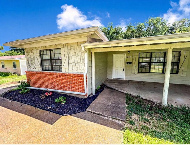 Building Photo - 104 Twining Dr