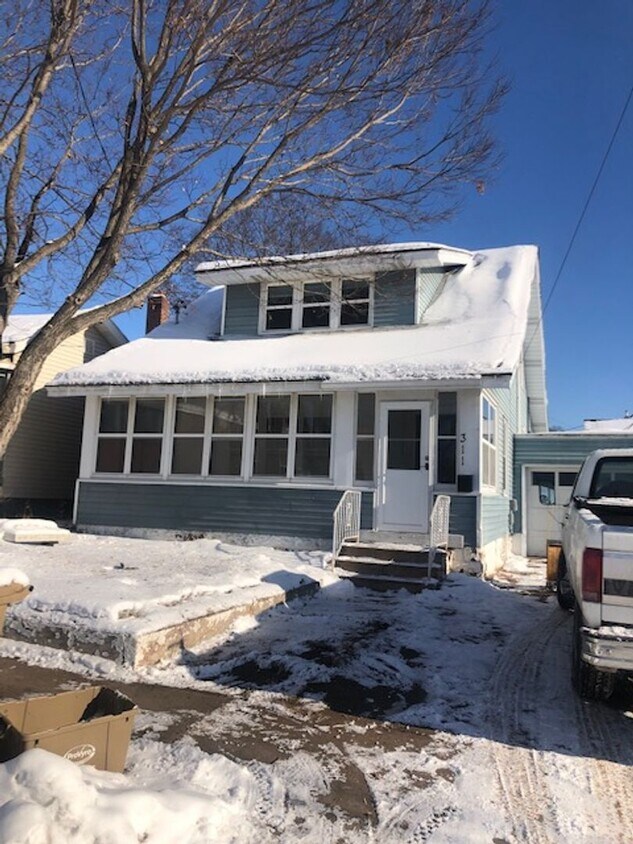 Foto principal - 311 N Dewey St