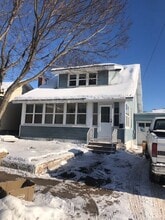 Building Photo - 311 N Dewey St